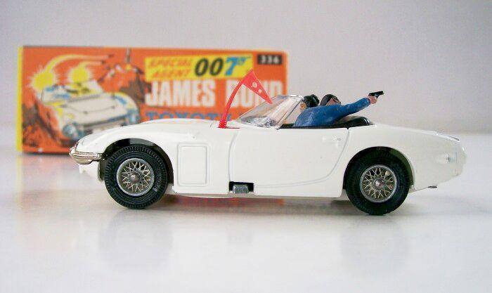 Corgi James Bond Aston Martin DB5 C270 Corgi James Bond Aston Martin DB5 C270